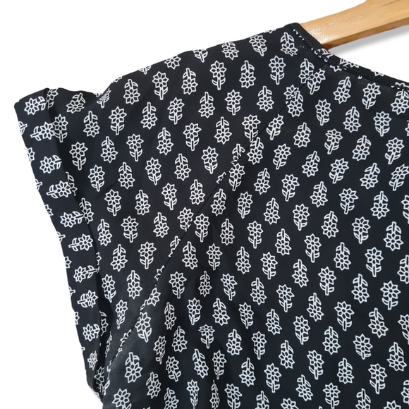 Size- L, Max Studio loose fitted tunic - Picture 4 of 8